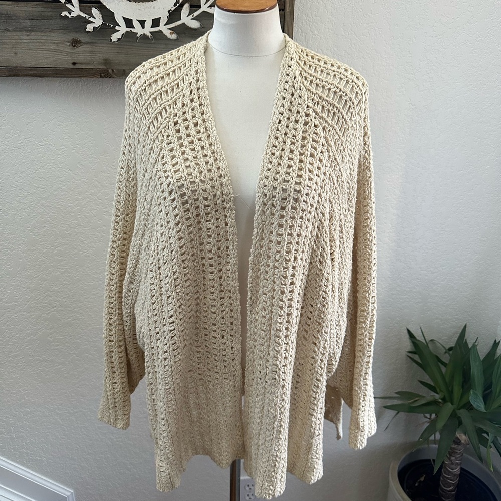 Urban Outfitters Cream Open-Knit Cardigan Ladies size Large